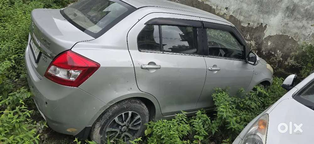 Maruti Suzuki Dzire 2015 Petrol Second-owner