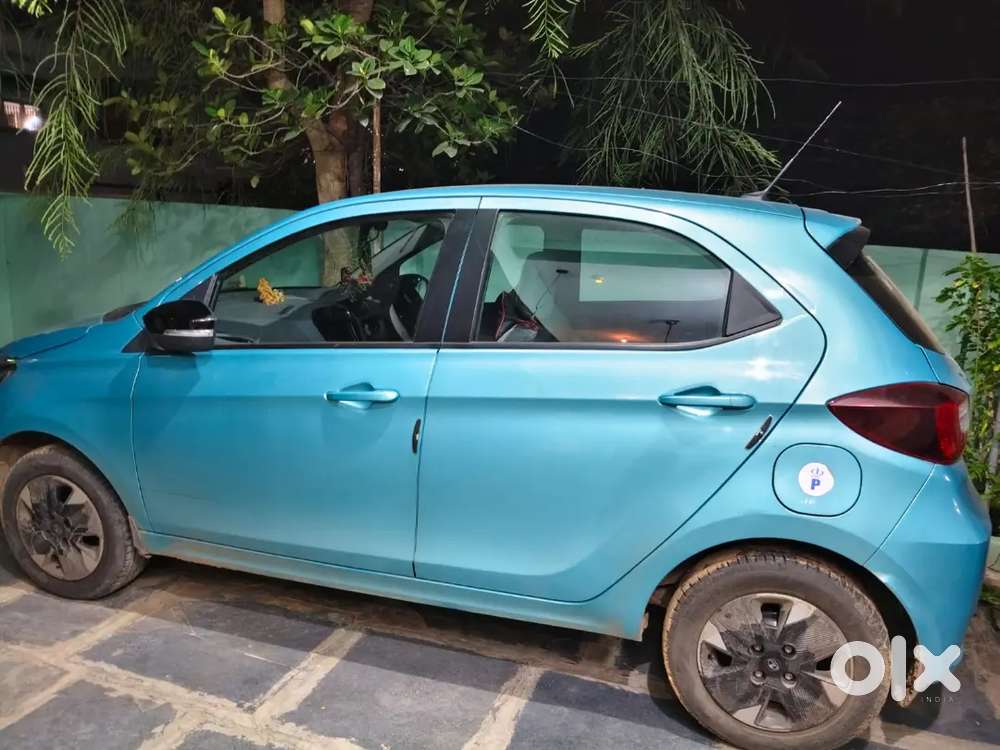 Tata Tiago Revotron Xt 2025