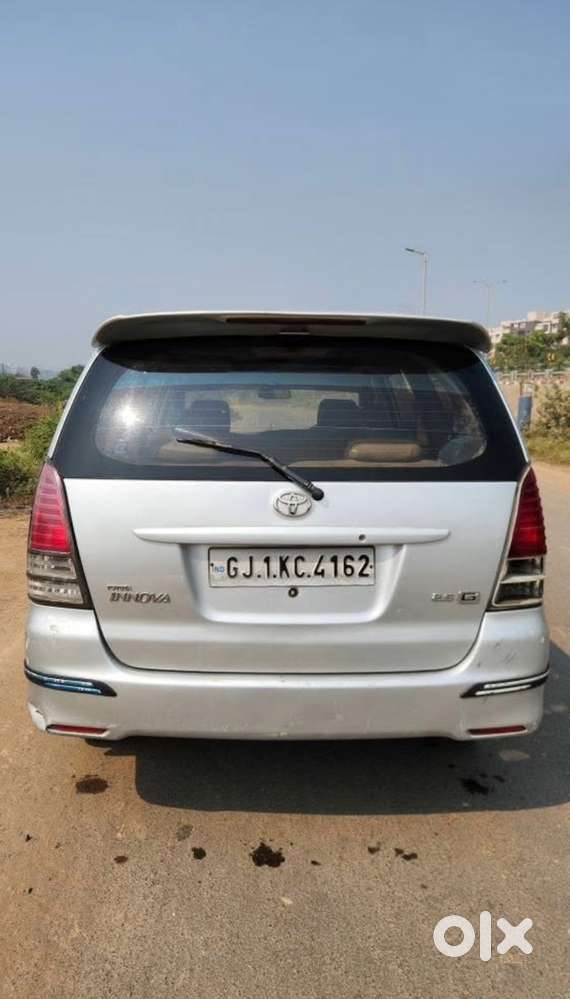 Toyota Innova 2010
