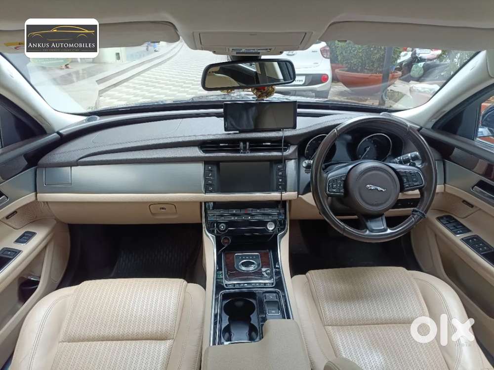 Jaguar Xf, 2017, Petrol