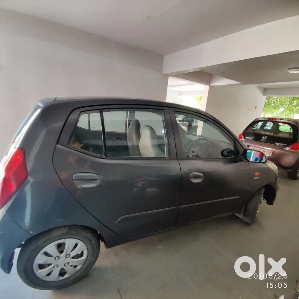 Hyundai Grand I10 2012 Petrol Under 1 Lac Km Driven. Cng Installed.