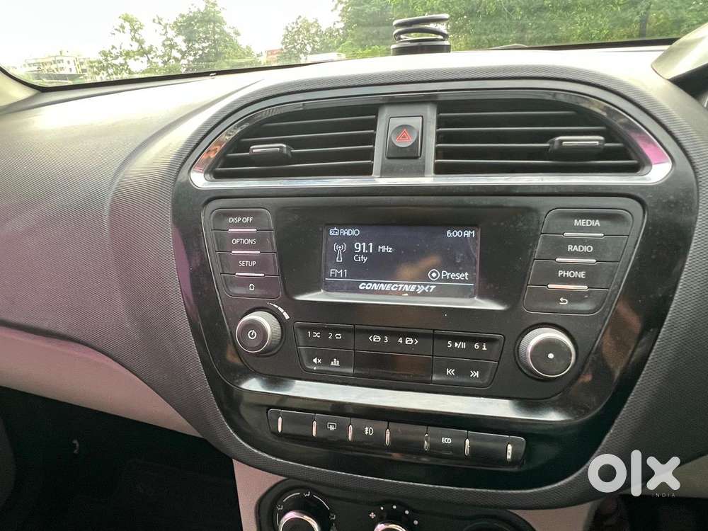 Tata Tiago Xz Opt, 2016, Petrol