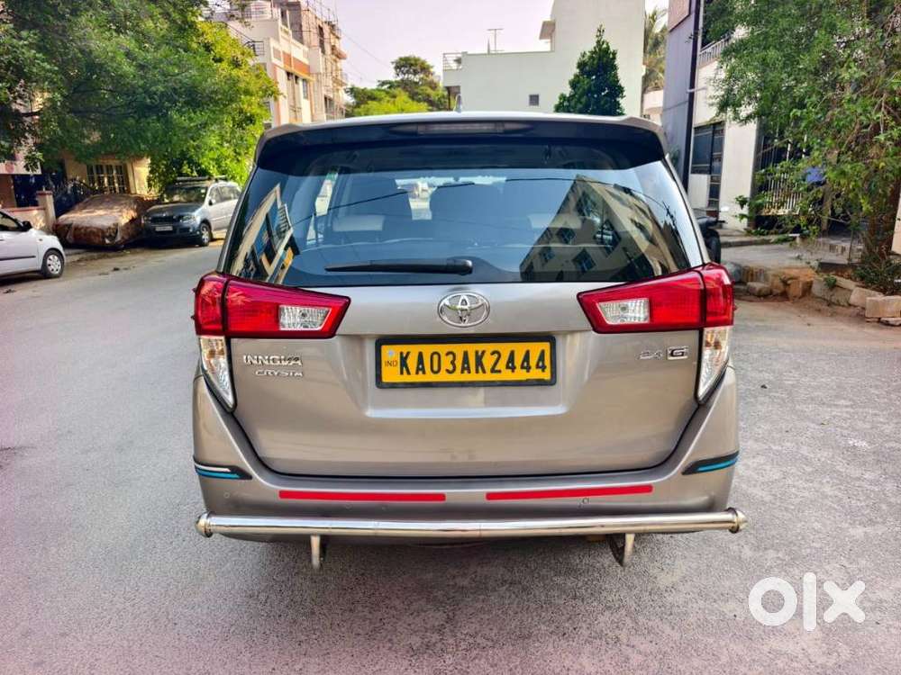 Toyota Innova Crysta 2.4 G Plus Mt 8 Str, 2022, Diesel