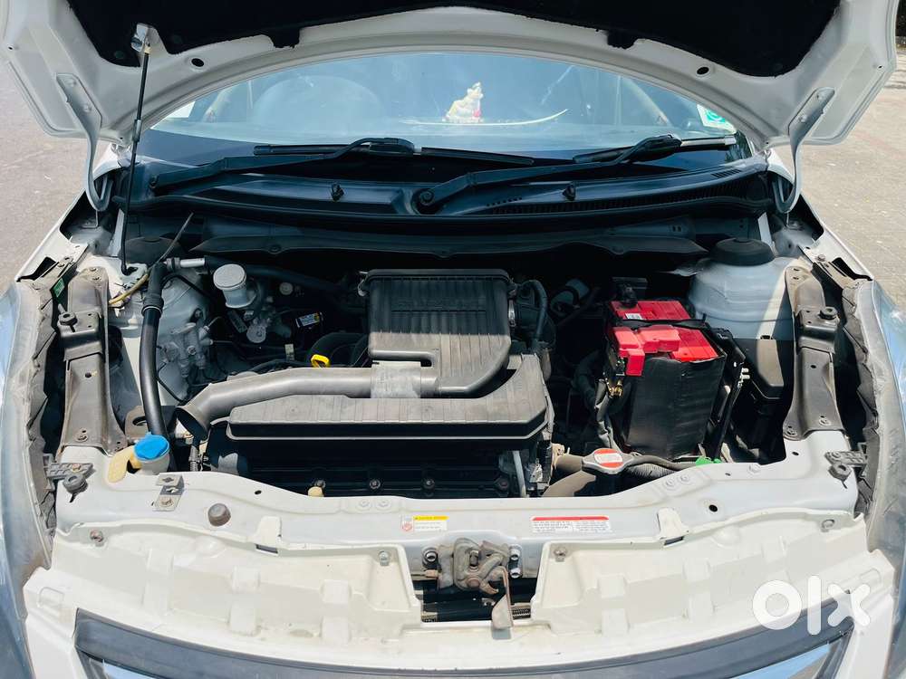 Maruti Suzuki Dzire 1.2 Vxi, 2016, Petrol