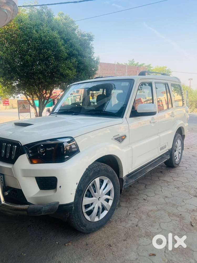 Mahindra Scorpio 2017 Diesel Well Maintained