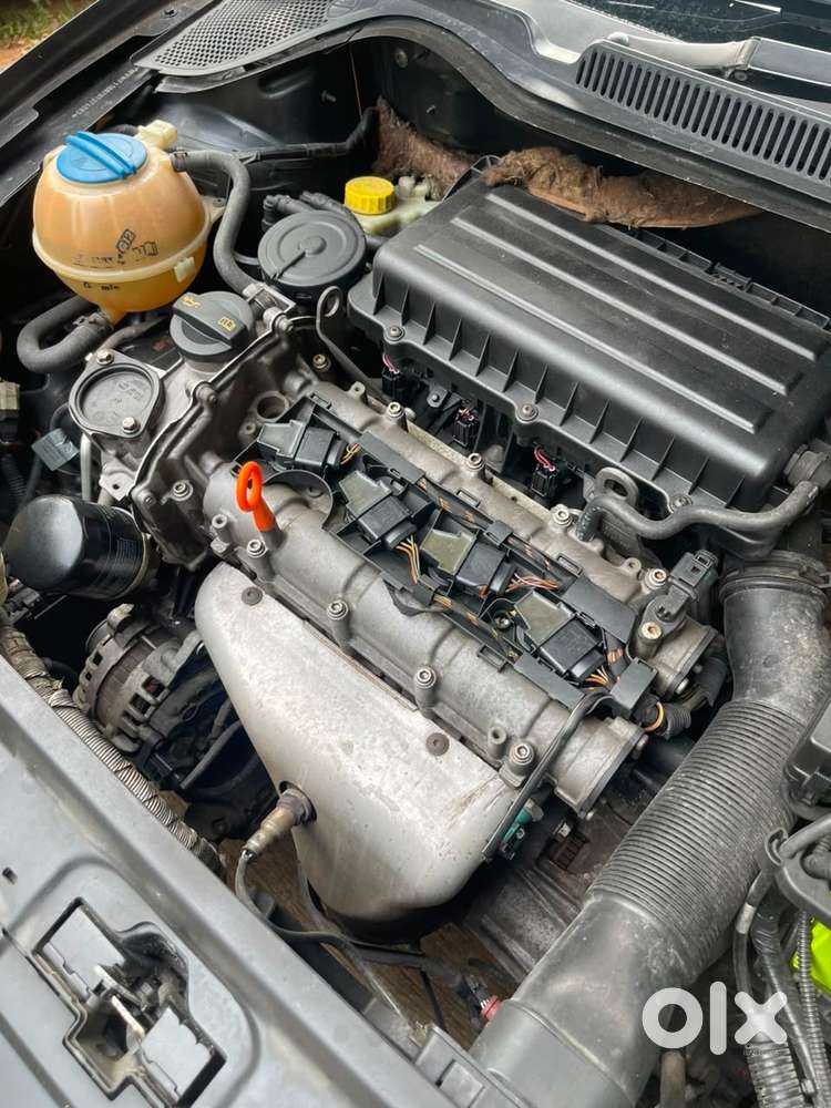 Volkswagen Vento Ipl Ii Petrol Highline At, 2011, Petrol