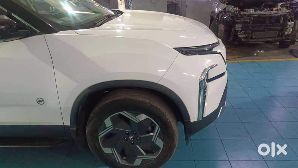 Mahindra Xev 9e Pack Three (top Model), 2025, Electric
