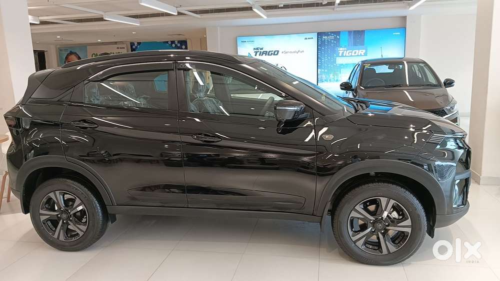 Tata Nexon Petrol 2024