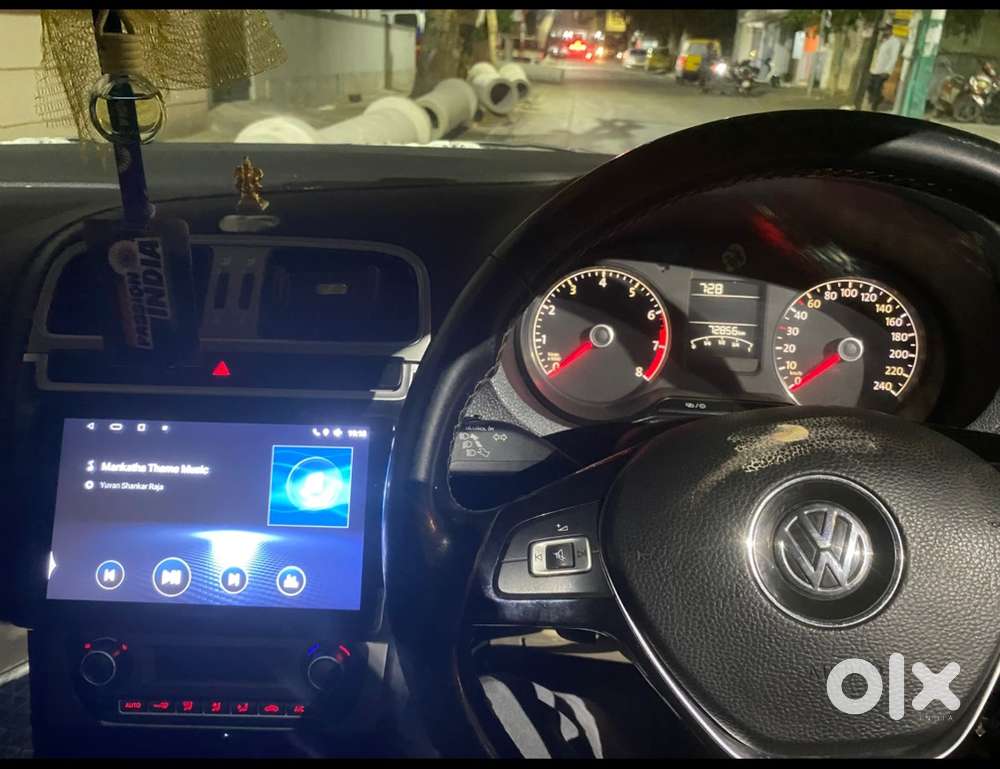 Volkswagen Polo Petrol 2016