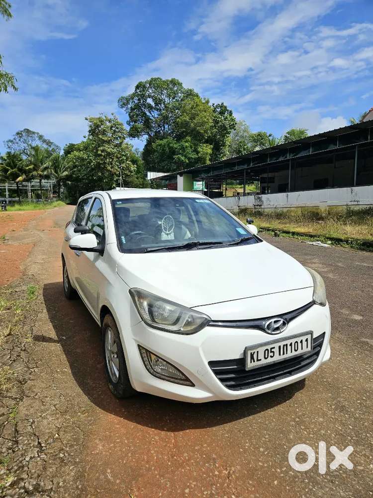 2013 August Hyundai I20 Asta – New Shape  Full Option