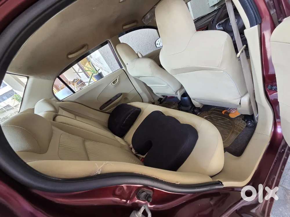 Amaze Diesel 30k Kms Driven With Service History.