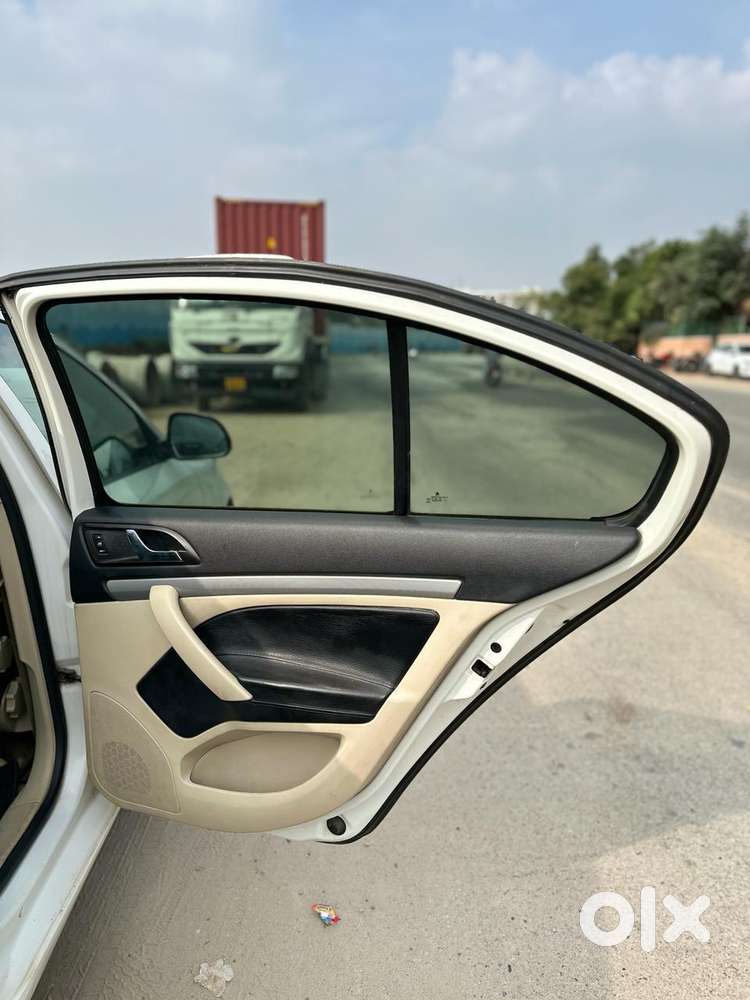 Skoda Laura 1.9 Tdi Mt Ambiente, 2010, Diesel