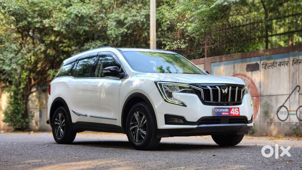 Mahindra Xuv700 2.0 Ax 5 Petrol Mt 7 Str, 2022, Petrol