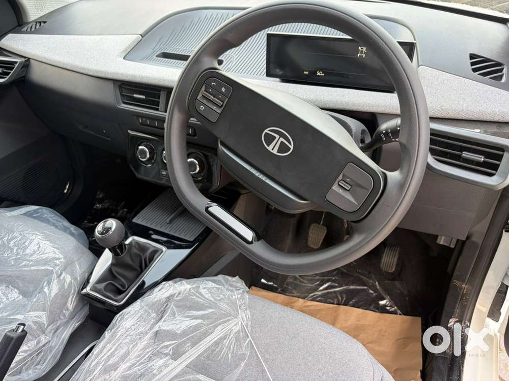 Tata Tiago 1.2 Petrol 2026