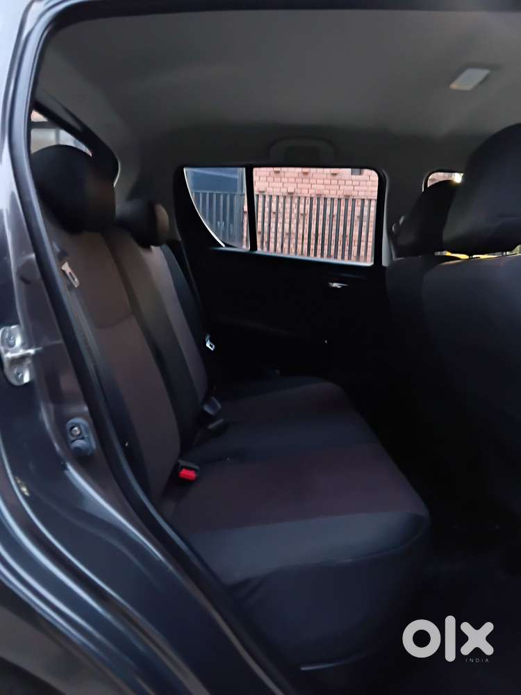 Maruti Suzuki Swift Vxi Optional, 2017, Petrol
