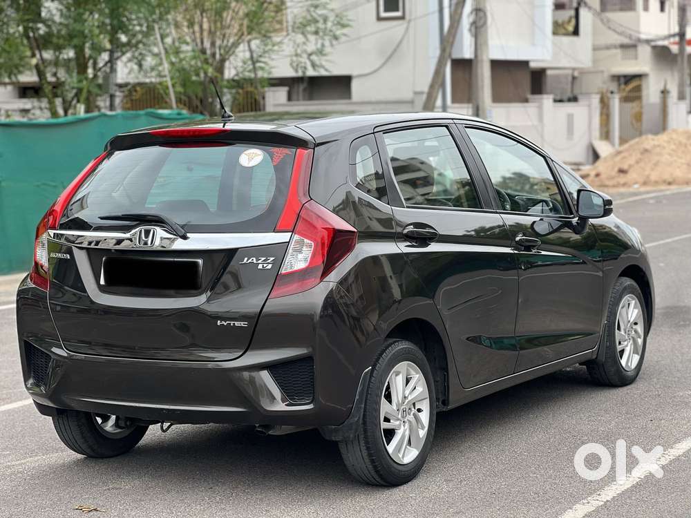 Honda Jazz V Automatic, 2017, Petrol