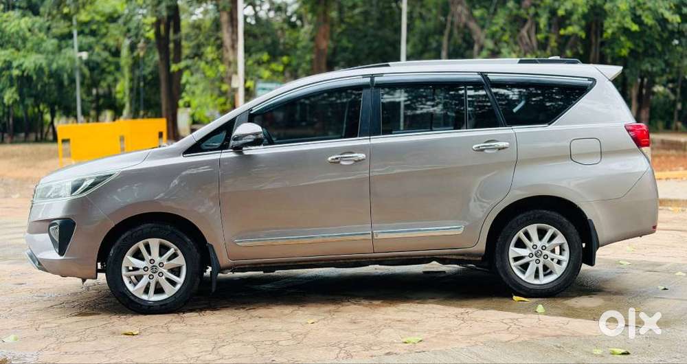 Toyota Innova Crysta 2.4 G Mt 8s, 2019, Diesel