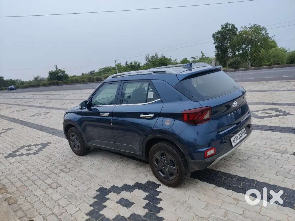 Hyundai Venue S Plus 2021 Mt Petrol