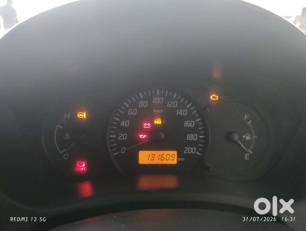Maruti Suzuki Swift Lxi Bsiii, 2009, Petrol