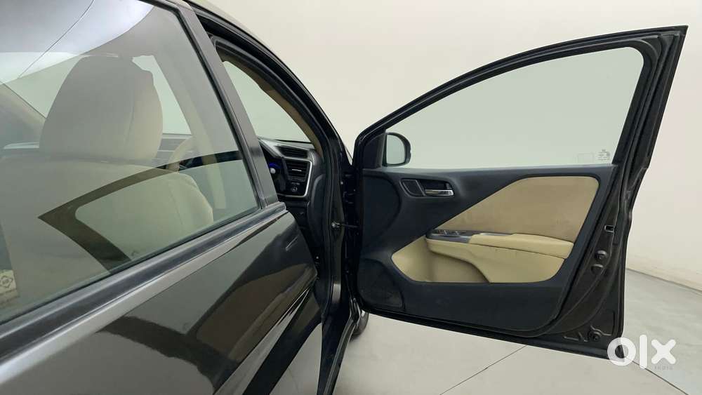 Honda City I-vtec S, 2015, Petrol