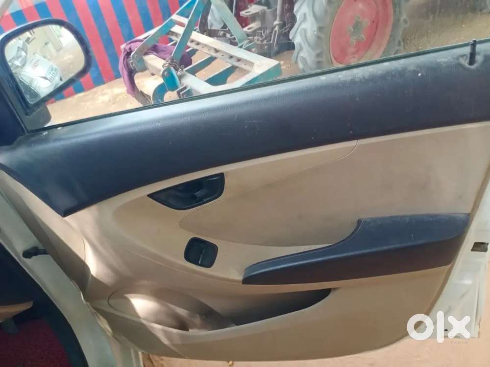 Hyundai Eon 2013 Cng & Hybrids Good Condition
