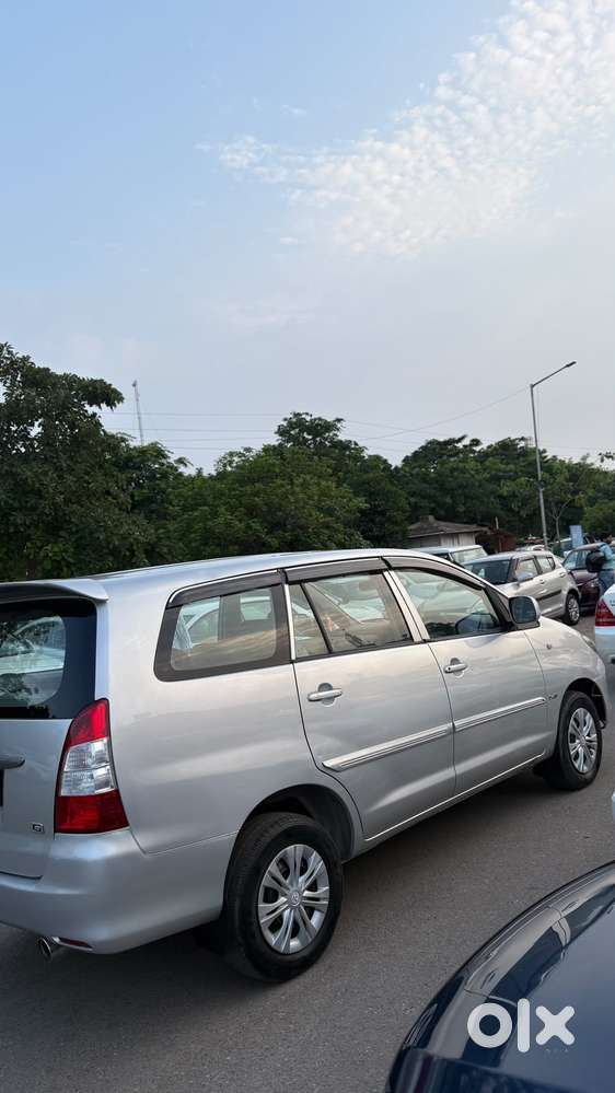 Toyota Innova 2.0 Gx (petrol) 8 Seater Bs Iv, 2006, Diesel