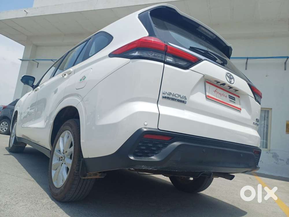Toyota Innova Hycross 2.0 Vx Hybrid 8 Str, 2023, Electric