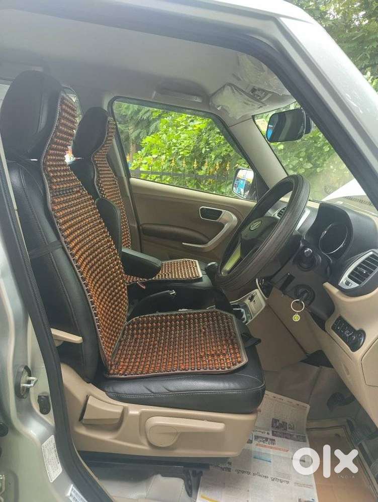 Mahindra Tuv 300 T8, 2017, Diesel