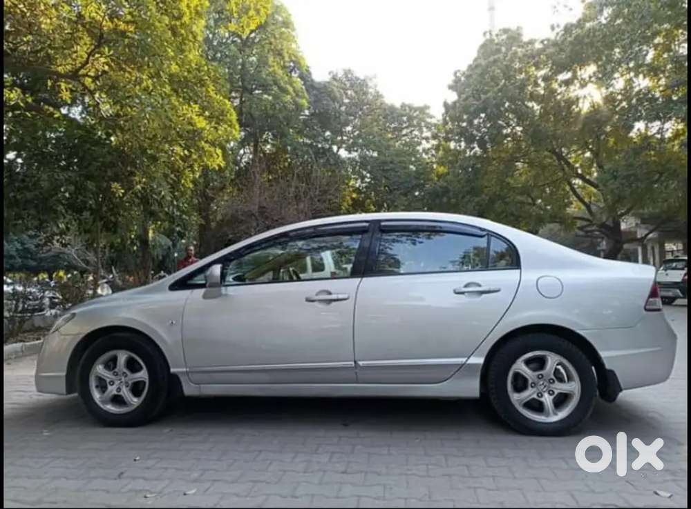 Honda Civic Pure Petrol