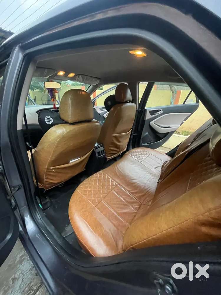 Showroom Track 7,20,000