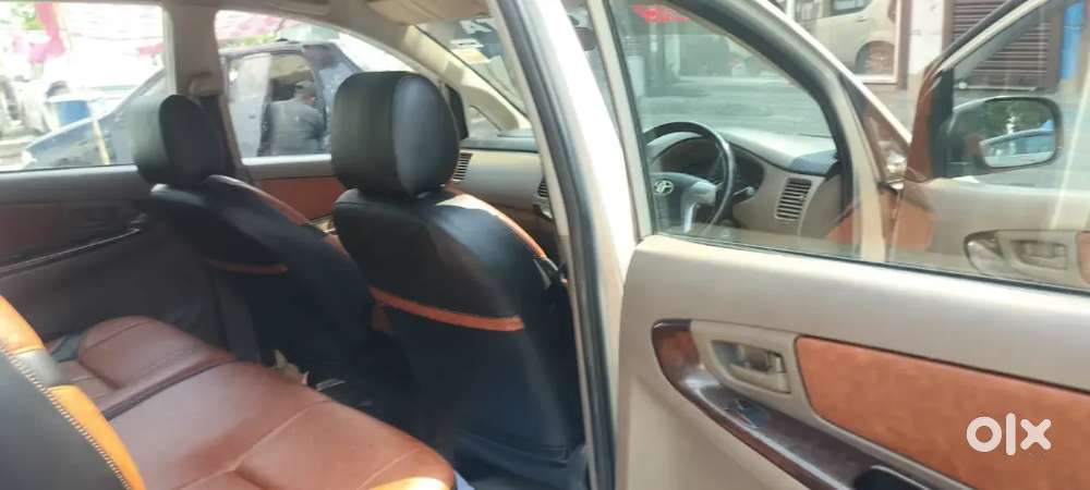 Toyota Innova 2015 Diesel 156000 Km Driven