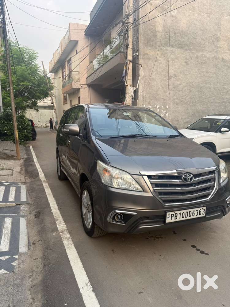 Toyota Innova Diesel 2012