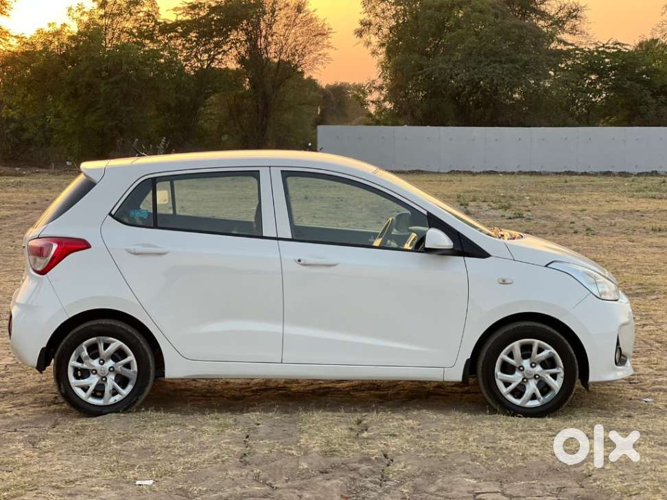 Hyundai Grand I10 Sportz O 1.2, 2017, Petrol