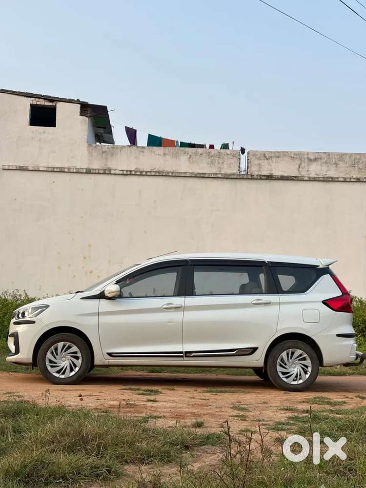 Maruti Suzuki Ertiga 1.5 Vxi, 2025, Petrol