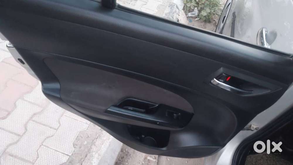 2018 Maruti Swift Vxi