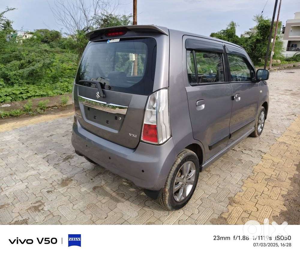 Maruti Suzuki Wagon R Stingray Amt Vxi Optional, 2015, Petrol