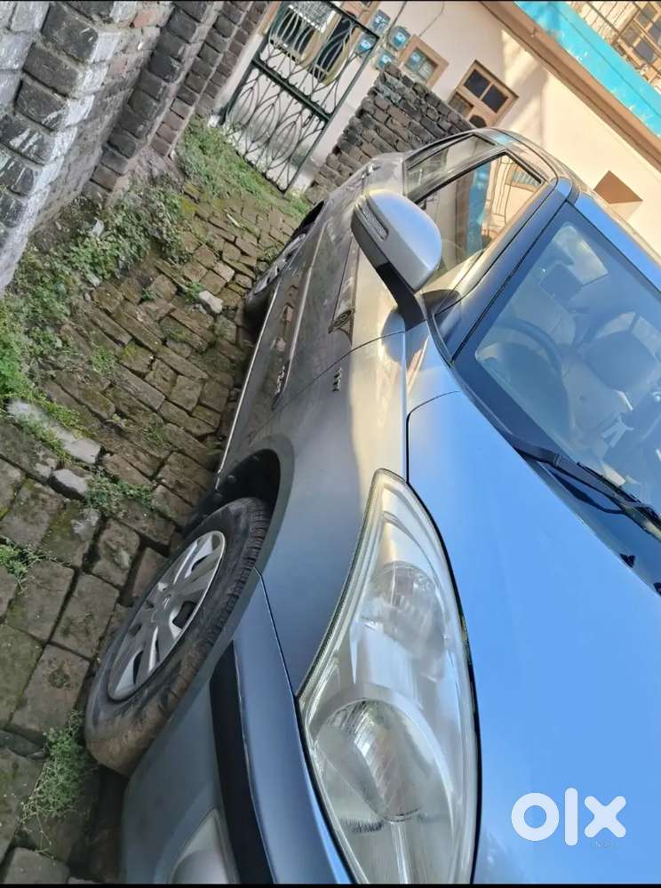 Maruti Suzuki Dzire 1.2 Vxi 2013