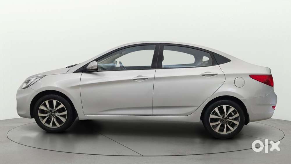 Hyundai Verna Fluidic 1.6 Vtvt Sx, 2014, Petrol