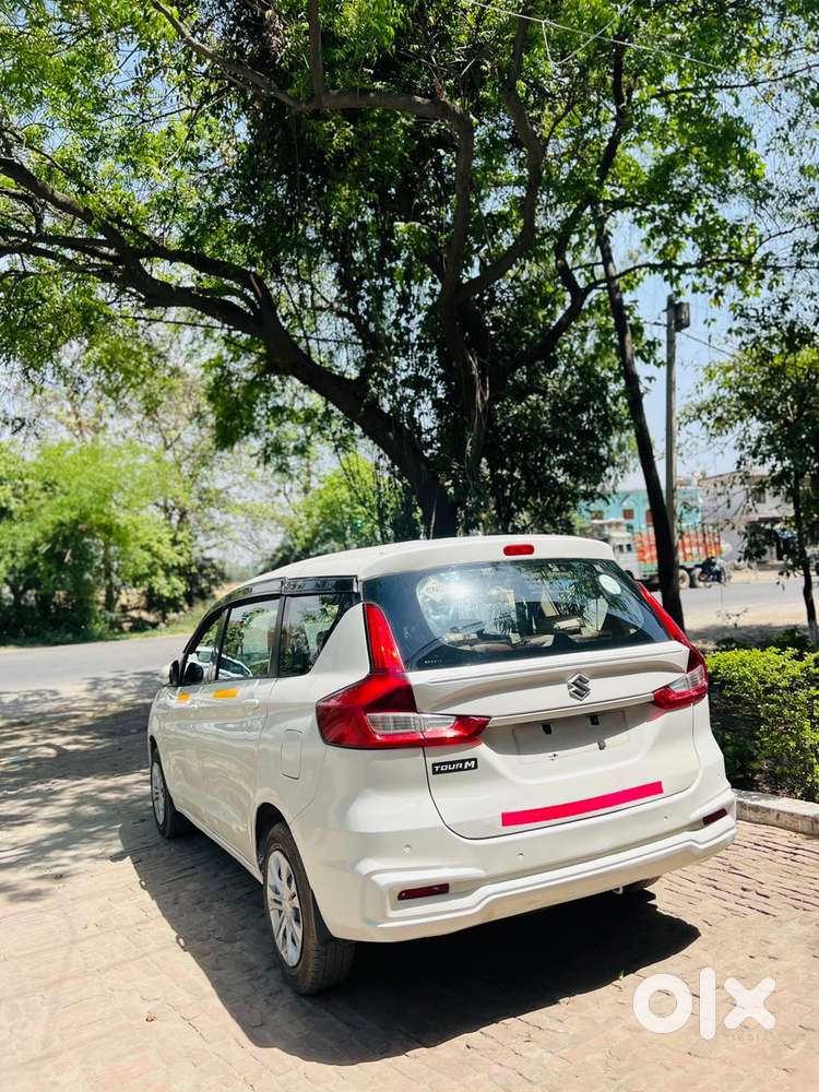 Maruti Suzuki Ertiga Vxi (o) Cng, 2023, Cng & Hybrids