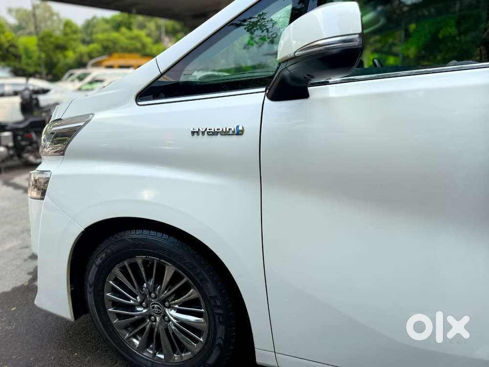 Toyota Vellfire Vip – Executive Lounge, 2021, Petrol