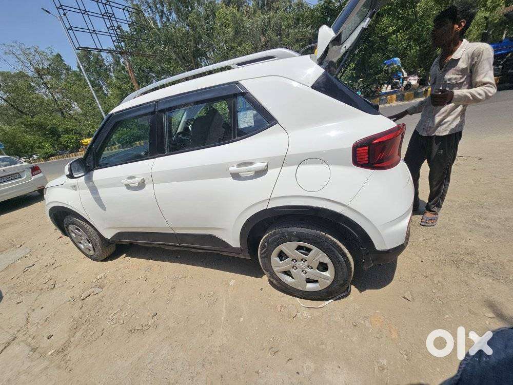 Hyundai Venue 1.2 S Plus, 2021, Petrol