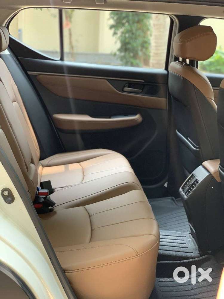 Honda Elevate Zx Mt, 2023, Petrol