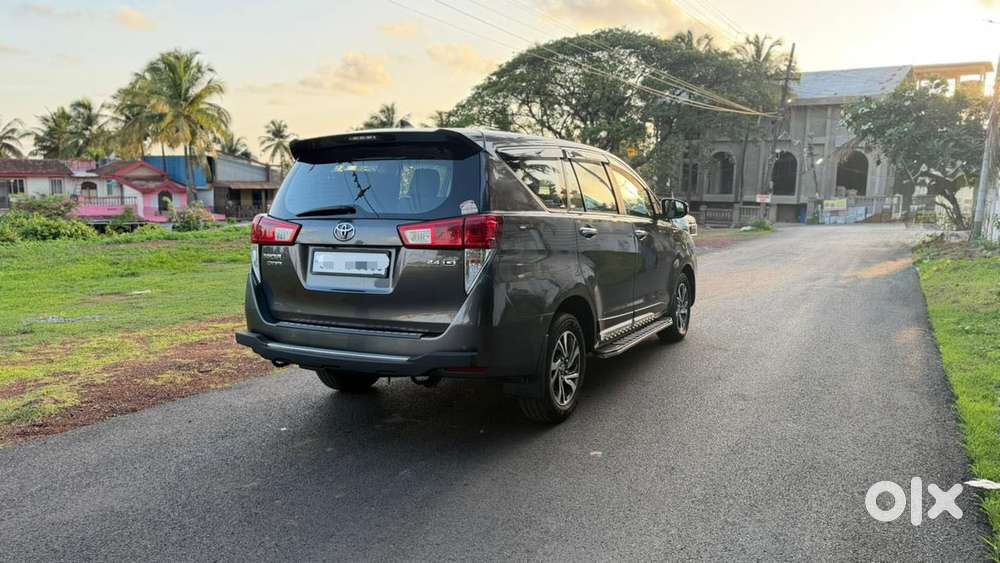 Toyota Innova Crysta 2.4 G Plus Mt, 2021, Diesel