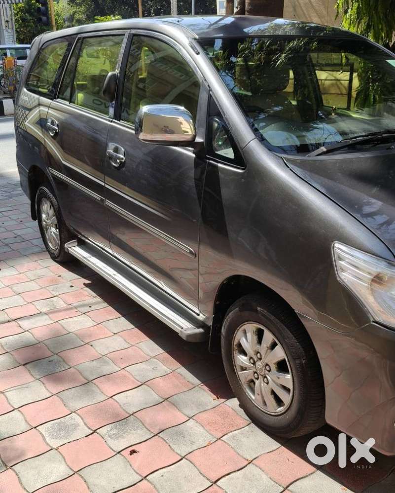 Toyota Innova 2009-2011 2.5 Vx 8 Str Bsiv, 2010, Diesel