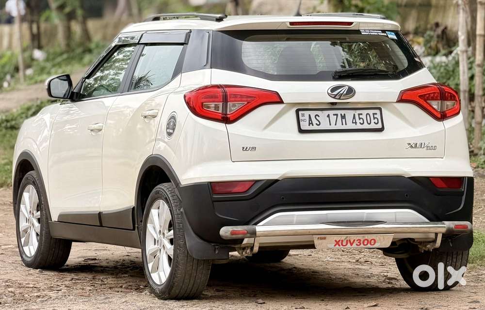 Mahindra Xuv300 W8, 2022, Petrol