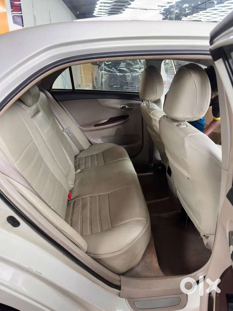 Toyota Corolla Altis 2012