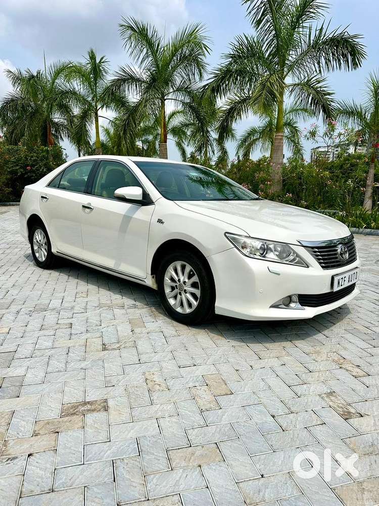 Toyota Camry 2013 Petrol Well Maintained