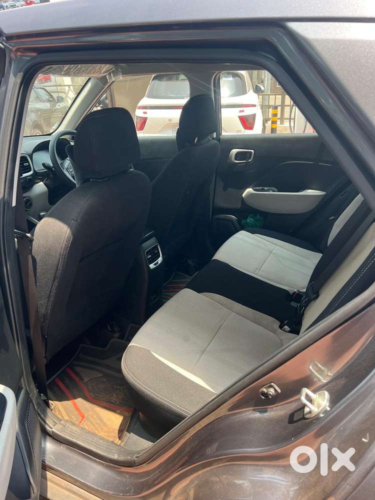 Hyundai Venue 1.2 S (o), 2023, Petrol