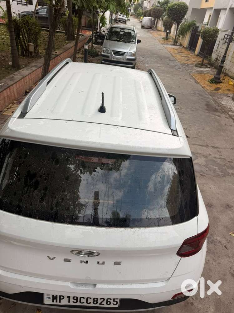 Hyundai Venue Diesel 2021