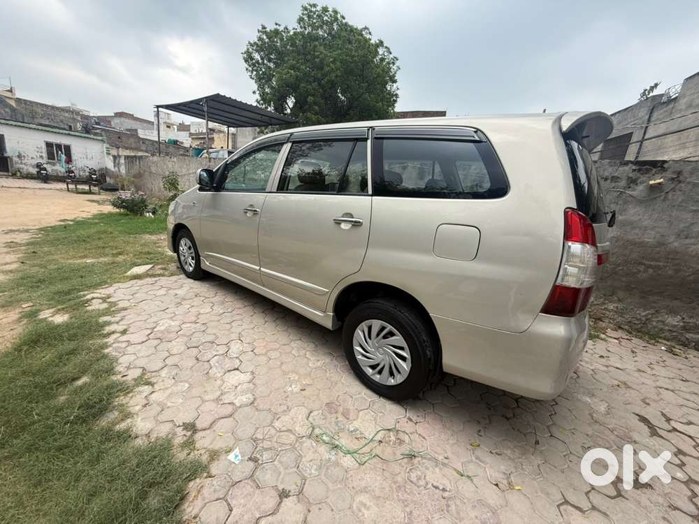 Toyota Innova Diesel 2015